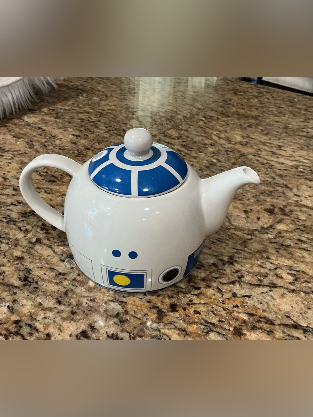 Ceramic Star Wars R2-D2 Tea Pot 36oz - Picture 3 of 7